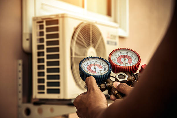 Professional Hvac technician working in Goffstown, NH